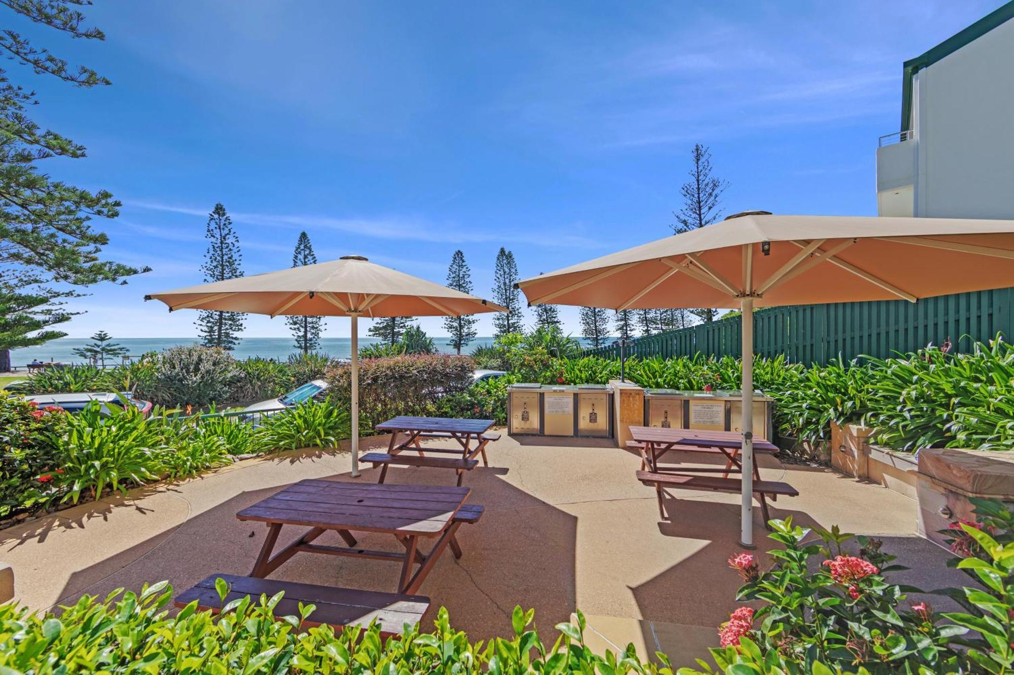 The Norfolks On Moffat Beach Caloundra Exterior foto