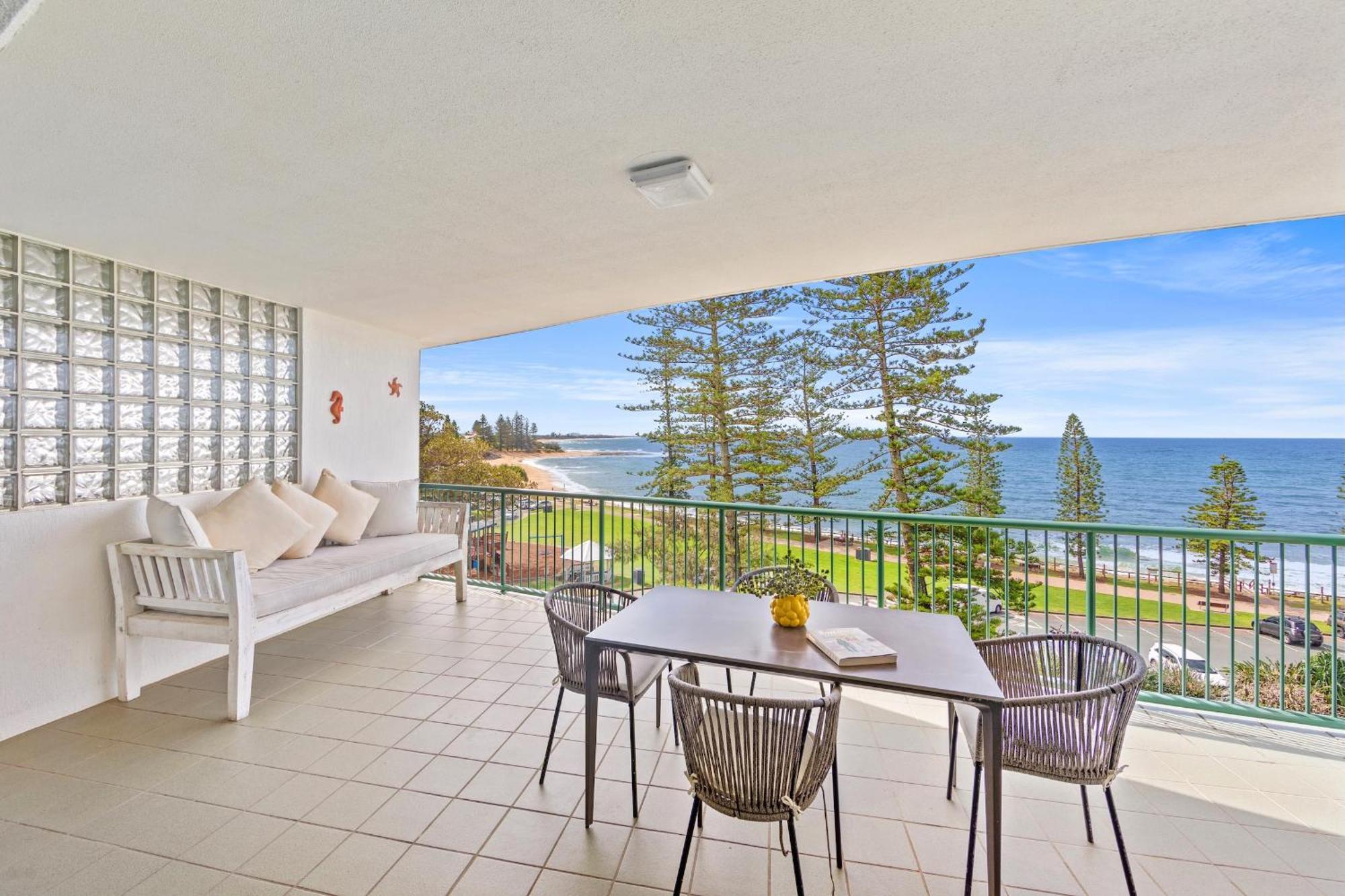 The Norfolks On Moffat Beach Caloundra Habitación foto