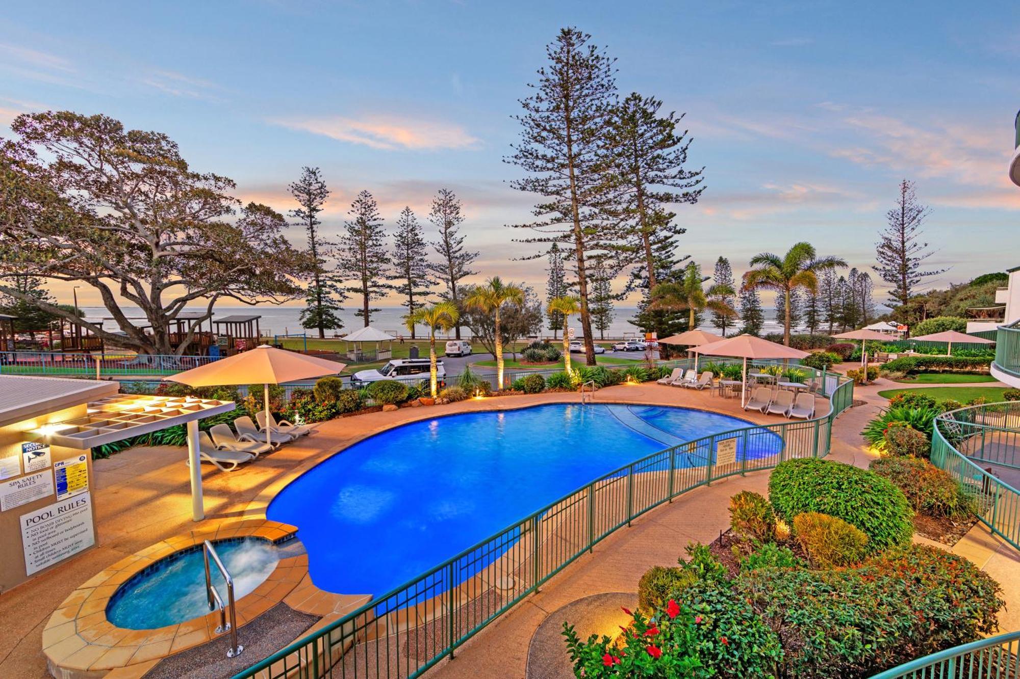 The Norfolks On Moffat Beach Caloundra Exterior foto
